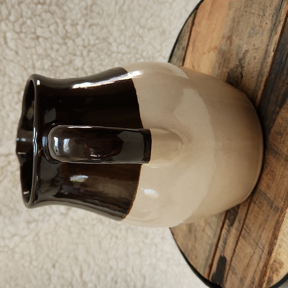 Roseville USA R.R.P. Pitcher - Picture 9 of 10